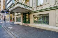 The Sefton Suite - Elegant 3BR, 2BA in Prime Location Near State Library, Carlton Gardens, Shopping and Theatres - Chambres d'hôtes Melbourne