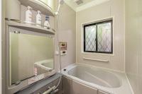 Koiwa Station Entire Villa Two Generation House with 1BR Cozy Apartment and 4BR Spacious Home Easy JR Access to Asakusa Skytree Shinjuku Shibuya Ueno and Narita Haneda Airport - B&B Tokio