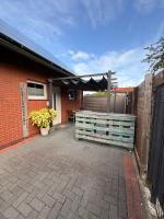 FEWO FloTi Ferienwohnung Augustfehn - B&B Apen