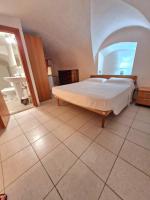 Three-Bedroom Deluxe Apartment