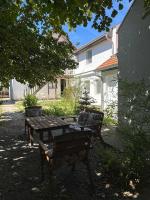 Сјајни лешник - B&B Zrenjanin