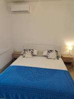 Studio Apartment with King Bed