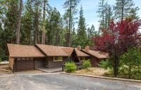 Family-friendly Cabin on the Creek, Close to Town - Chambres d'hôtes Idyllwild