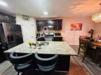 Beautiful Stay Air condition at Ellerslie Edmonton - B&B Edmonton