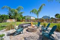 Fire Pit Tropical Oasis Steps to Beach Outdoor Seating - B&B San Agustín
