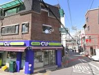 홍대 합정 마포구청역 도보3분거리 단독 2층 큰거실 큰방3 퀸3개 싱글2개 - B&B Seoul
