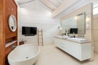 Villa Iluka by SooBali - B&B Seminyak