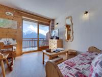 Appartement chaleureux au sud avec balcon, parking et Wi-Fi - FR-1-690-26 - Bed and Breakfast Montvalezan