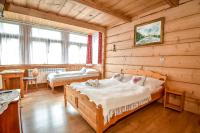 Dreibettzimmer mit Bergblick