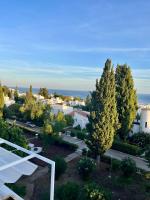 Casa da Praia - Sea Views, 5-Min Walk to Beach - B&B Porches