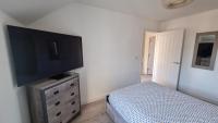 lovely new home in manchester close to MANCHESTER CITY FC - Chambres d'hôtes Manchester