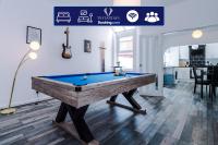 Modern 3BDR House By Vista Stays Short Lets & Serviced Accommodation Salford With Parking & Pool Table - B&B Manchester