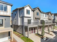 Luxurious Designer Finished Home - B&B Calgary