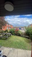 Affordable Single Room - B&B Saltney