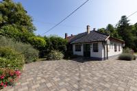 Morzsi Apartman - Bed and Breakfast Szilvásvárad