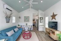 Village on The Bluff: Coastal Grandma by Lucky Savannah - Ferienwohnung Savannah
