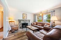 Lakefront Escape Fire Pit, Pets & Scenic Views - Bed and Breakfast Sturgeon Bay