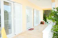 Apartamento de 4 dormitorios con vistas al mar