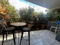 Confortable appartement rez de jardin- terrasse - parking - B&B Narbonne