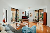 2 Bedroom Apartment Pyrmont with Balcony - Ferienwohnung Sydney