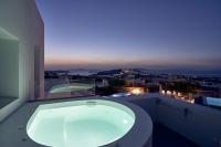 Superior Suite with Hot Tub and Sea View top level