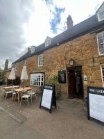 The George Inn - B&B Lower Brailes