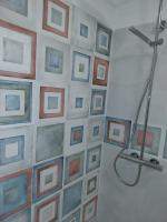 Tweepersoonskamer met 2 Aparte Bedden en Badkamer