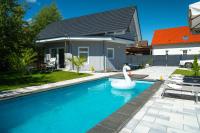 Ferienunterkunft Villa AXOI - B&B Gladigau