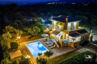 Ktima KiKa - Private Pool Escape & Tranquility - B&B Kyparissía