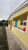 2 bedroom Tropical Beach Getaway A - Ferienwohnung Cocoa Beach