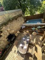 Maison du Barry - Piscine - Périgord Dordogne - B&B Nadaillac