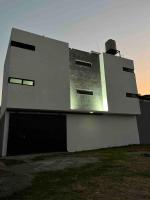 Casa Moderna Completa c Alberca Climatizada 5 min Pirámides - B&B Teotihuacán