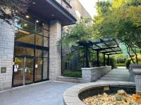 Modern 3-Bedroom Apartment in UBC - B&B Vancouver