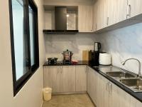 邻家小墅c2泳池别墅 近中天海滩 市中心 航站楼 步行街 唐人街 - Bed and Breakfast Nong Prue