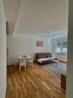 Casa 20 Cozy New Apartment in Central Zvornik Near Border and Airports - Chambres d'hôtes Zvornik