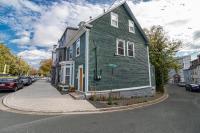 The Bannerman Park Suite and Loft - B&B St. John's
