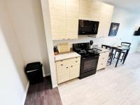 Aqua Loft - B&B Des Moines