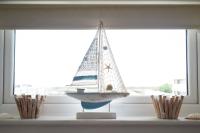 Air Maison - Sandy Shores - Beachfront Apartment - Sleeps 3 - B&B South Hayling