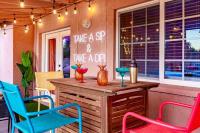 Desert Oasis With Pool Mini Golf King Bed RV Parking - B&B Scottsdale