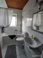 Zweibettzimmer mit Gemeinschaftsbad