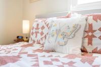 3BR Home Near Historic Downtown Jonesborough - Bed and Breakfast Jonesborough