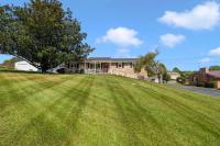 3BR Home Near Historic Downtown Jonesborough - Bed and Breakfast Jonesborough