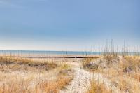 Steps to Sand! Condo with 2 Pools in Atlantic Beach - B&B Atlantic Beach