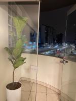 Cozy and Centric Flat with Great View and Parking - B&B Lima