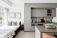 Modern Studio Retreat in Downtown Toronto - B&B Toronto