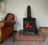 Rural Farm Cottage nr Canterbury - logburner, parking, 2bed and 2bath -idyllic setting - Chambres d’hôtes Stelling