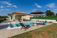 Villa Grandini Verde by Kompas Villas - B&B Juršići