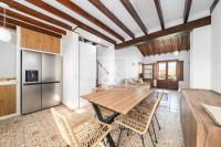 Luz del Faro, apartment in historic townhouse with sea view - by OYOOSTAYS - Ferienwohnung Villajoyosa