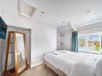 Amaya Eleven - 3 bed cottage in village - B&B Harlaxton