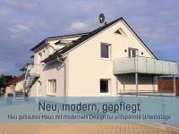 Ferienhaus Höckelheim nahe Göttingen 300 qm für Familien und Gruppen bis 18 Personen in 3 Wohnungen in einem Haus - B&B Northeim